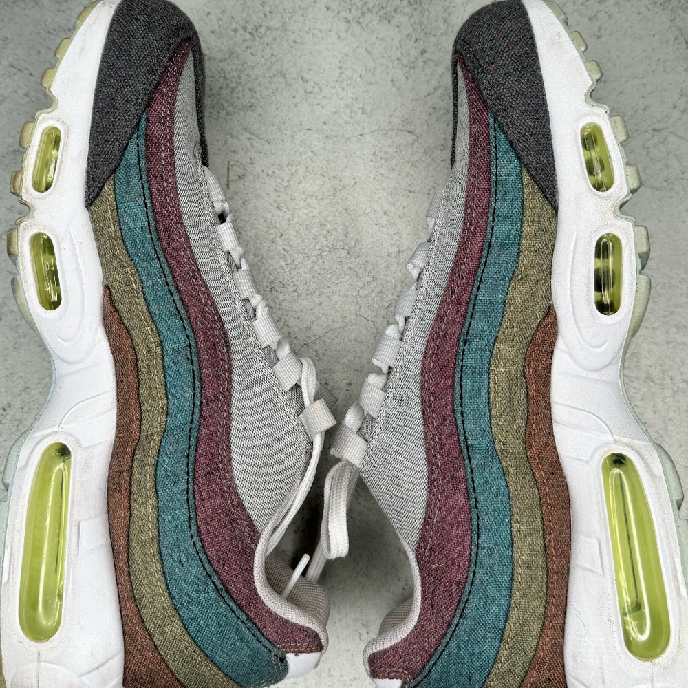 Nike Air Max 95 - Vast Grey/Barely Volt/Bright Crimson/White